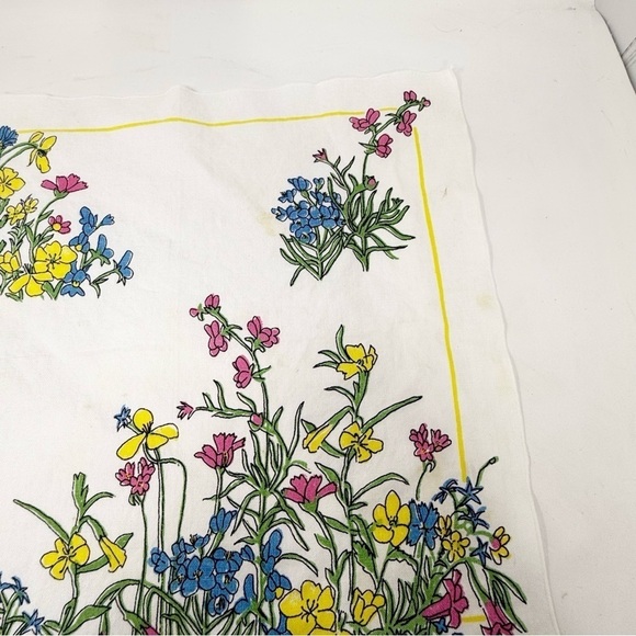 Vintage VERA NEUMANN Napkins Set of 3 Printed Floral 16” X 16” Square Napkins - Picture 4 of 14